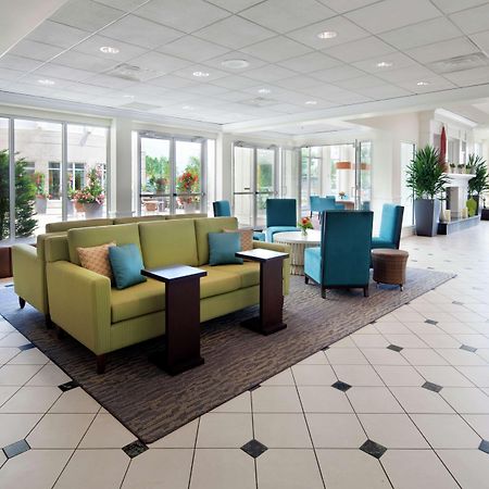 Hilton Garden Inn Montreal Airport Дорваль Интерьер фото