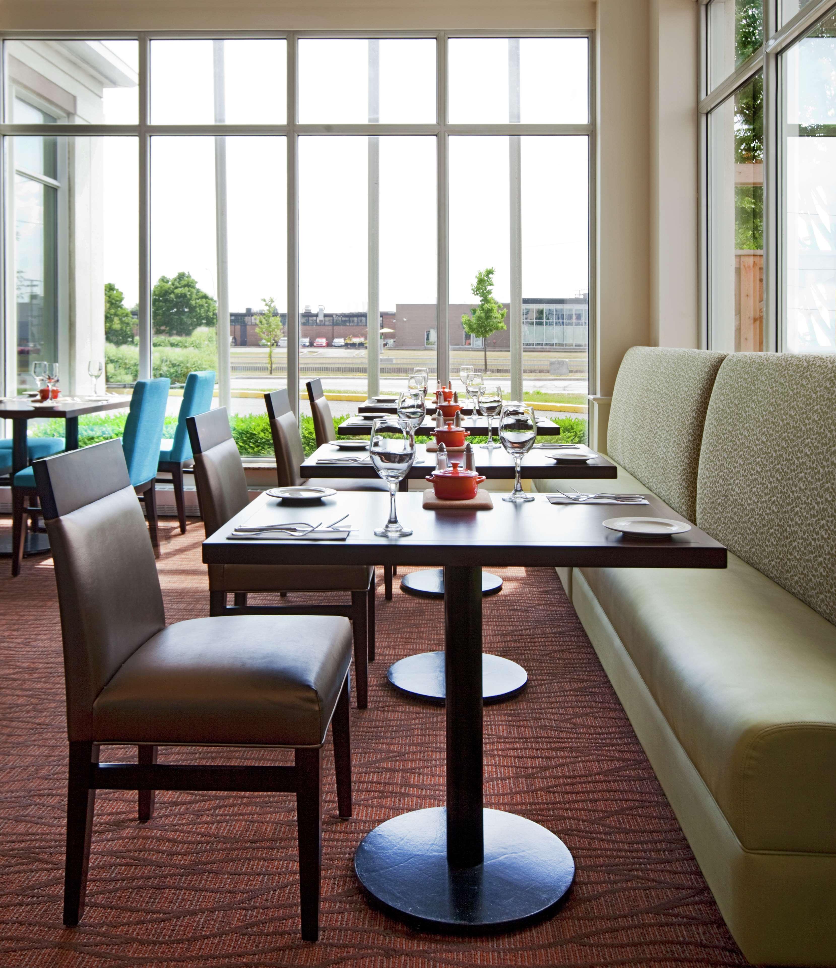 Hilton Garden Inn Montreal Airport Дорваль Удобства фото